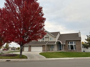 2917 Yellowstone Ave, Worland, WY 82401