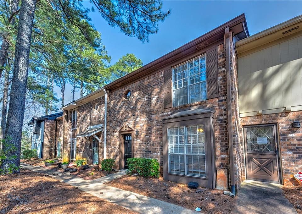 1st image of 748 Garden View Dr
