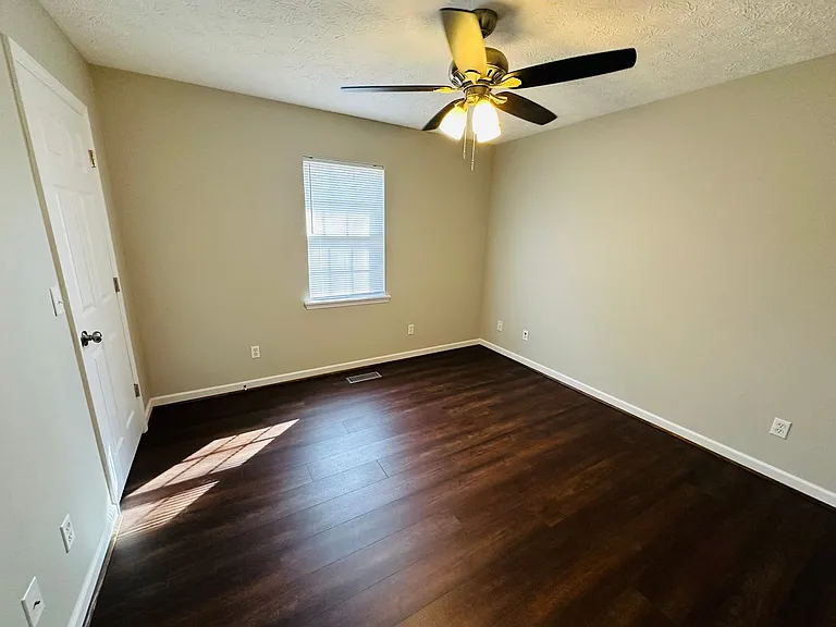 2102 Harrell Dr — Photo 11