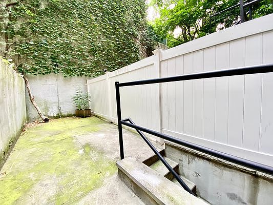 4th image of 608 W 148th St #Gf