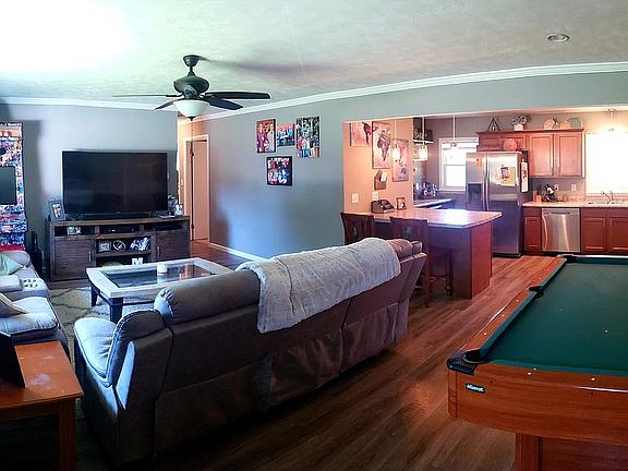 3rd image of 3317 N Virginia Ave
