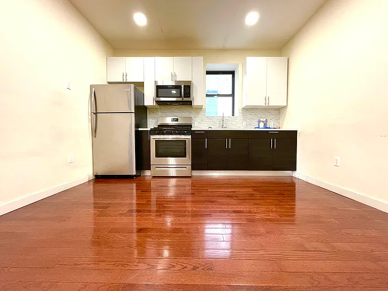 1610 Bedford Ave #3B — Photo 3