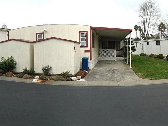 3rd image of 186 Hawaii Cir