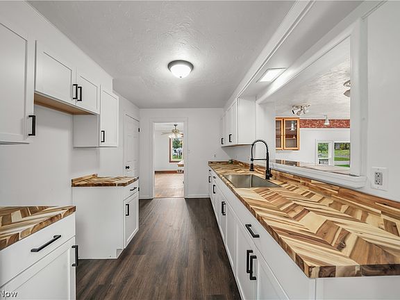 2nd image of 6123 Lucas Ave