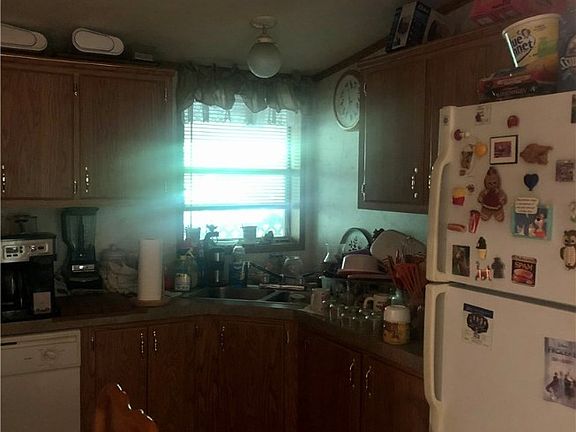 5th image of 15840 Pear Cir