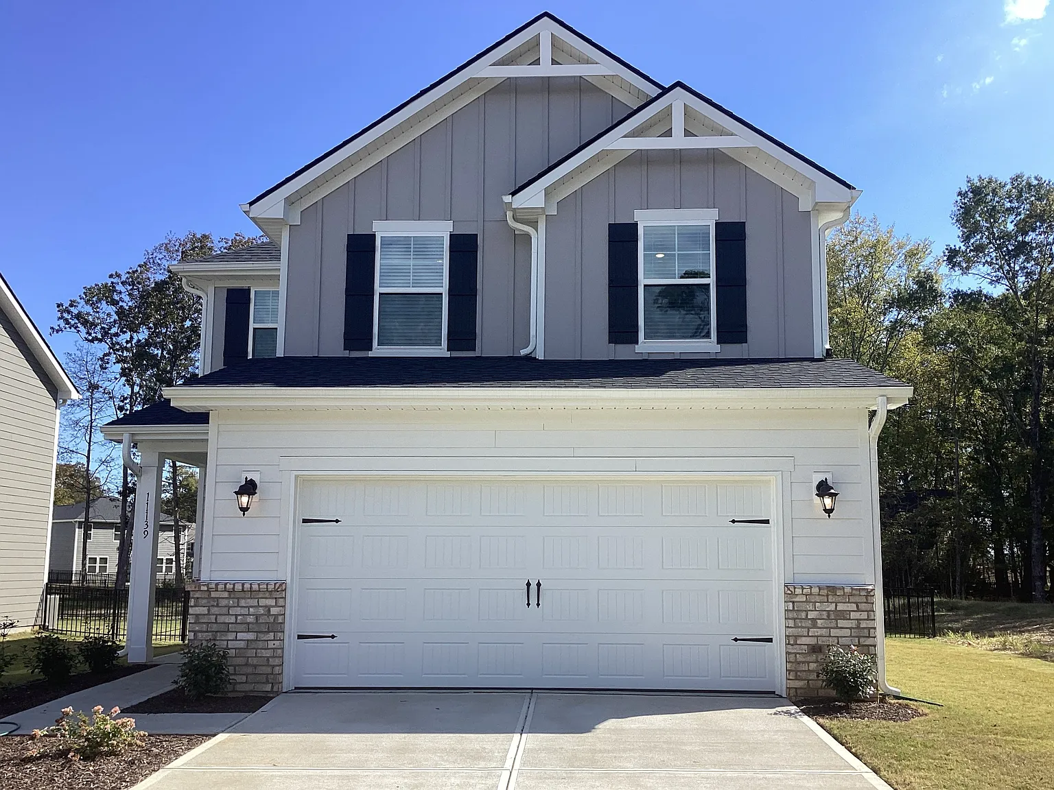 4 bed, 2.5 bath, 1977 sqft, $2,685 — Photo 1