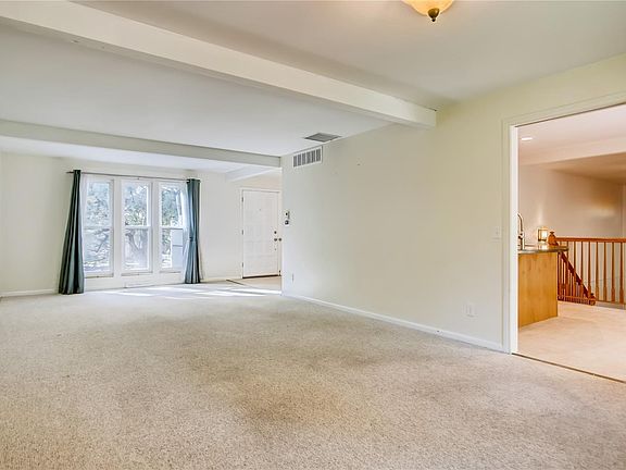 4th image of 2561 S Brentwood Ct