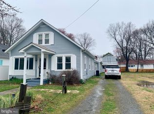 219 Colonial Ave, Colonial Beach, VA 22443