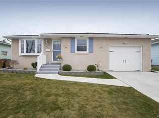46 E Cavalier Dr, Buffalo, NY 14227