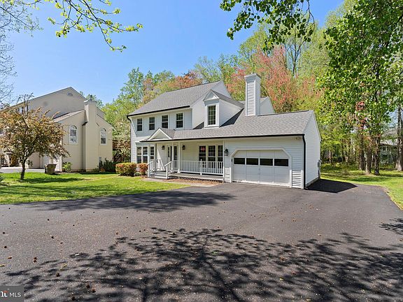 3rd image of 2247 Aquia Dr