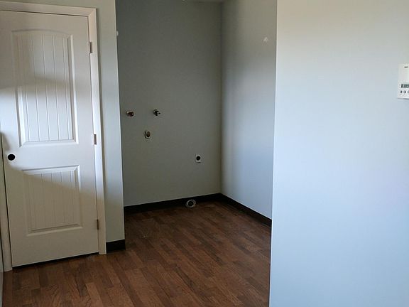 Washer and Dryer Hookups