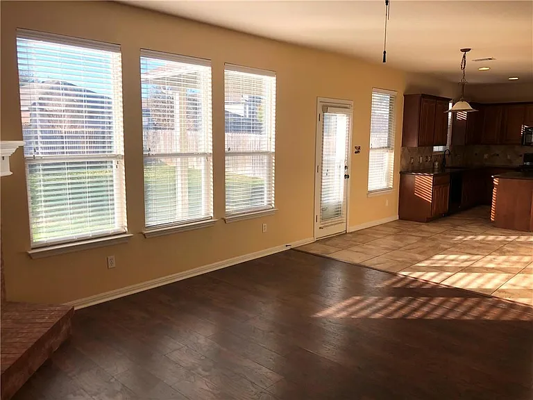 20625 Farm Pond Ln — Photo 12