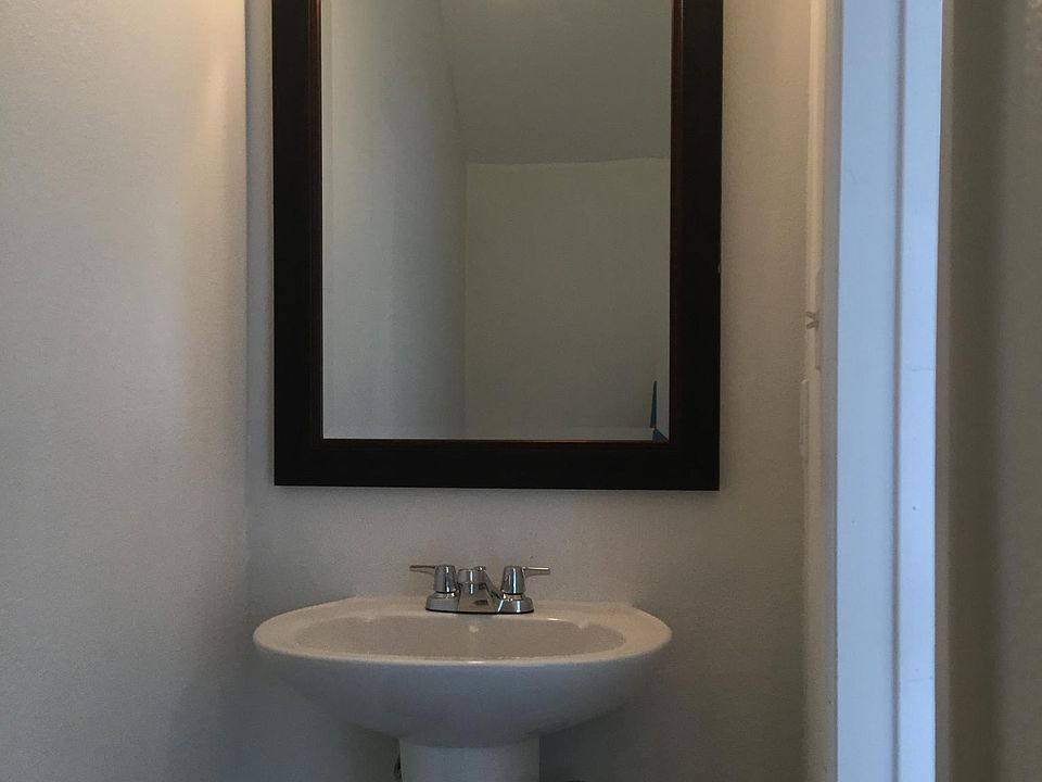 Downstairs Half Bathroom
