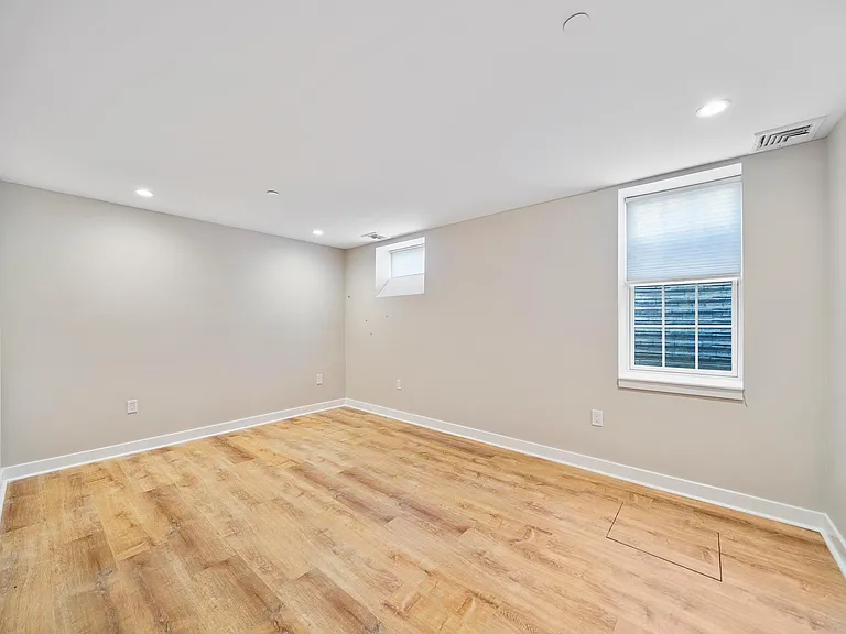 180 Norfolk Ave #1 — Photo 30