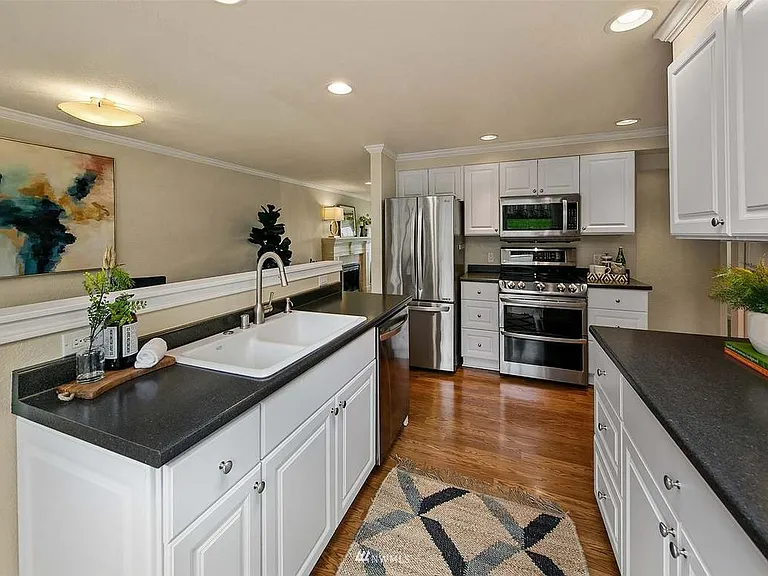 7541 S Sunnycrest Rd — Photo 9
