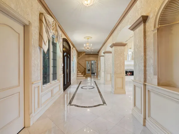 51 Romer Road image 4 of 92