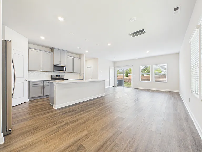 1768 Braemar Village Dr — Photo 4