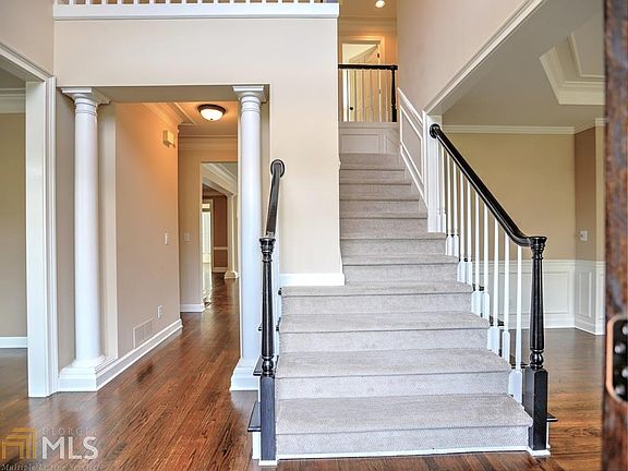 5th image of 3288 Belmont Glen Dr SE