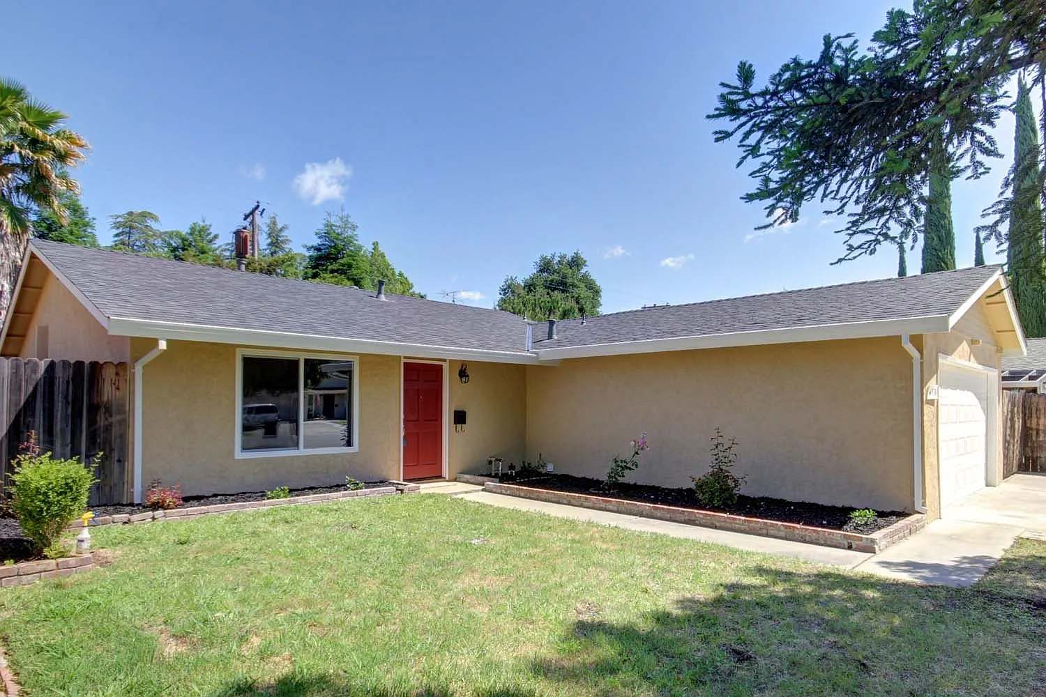 6531 Outlook Dr photo 1