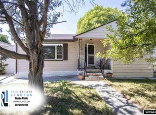 628 S 6th St, Douglas, WY 82633