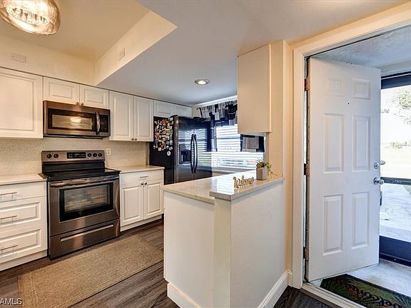 5th image of 3739 SW 9th Ave APT 109