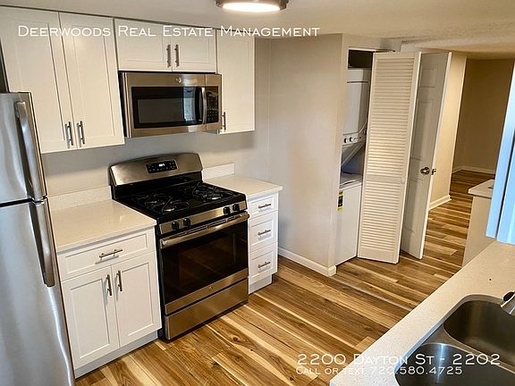 5th image of 2200 Dayton St #2202