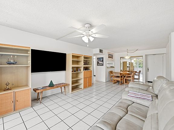 3rd image of 740 S Federal Highway #208