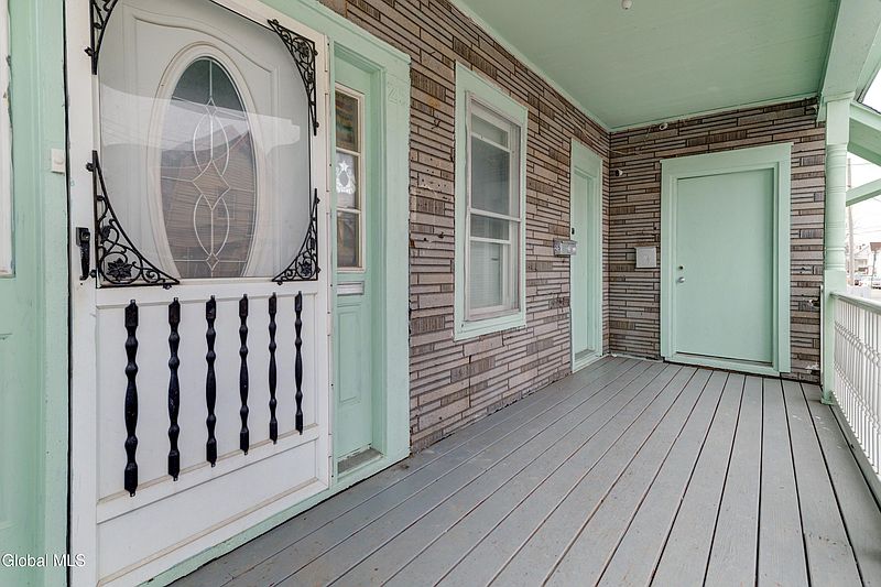 4th image of 25 Steuben Street