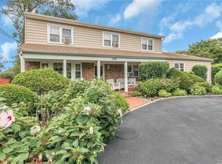 219 E Madison St, East Islip, NY 11730