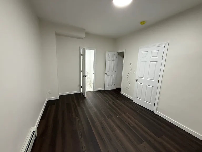 128 Campbell Ave #2 — Photo 6