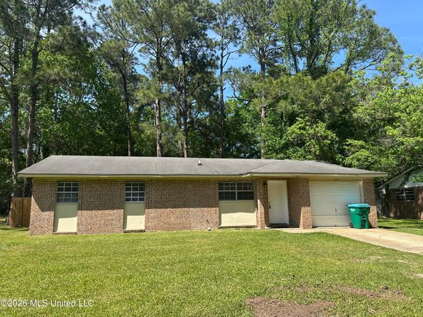1700 Riverside Dr