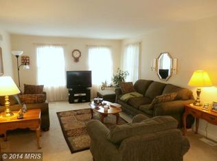 63 Oriole Ln, Falling Waters, WV 25419