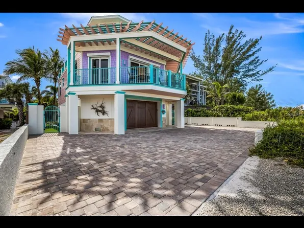 3306 4th Ave, Holmes Beach, FL 34217