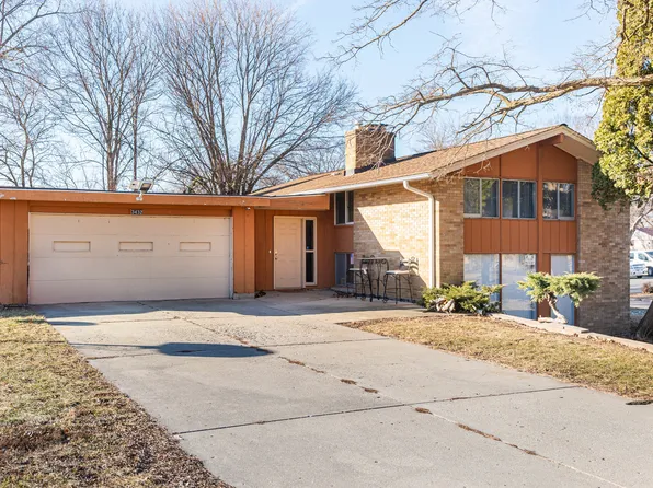 3432 Huffman Blvd, Rockford, IL 61103