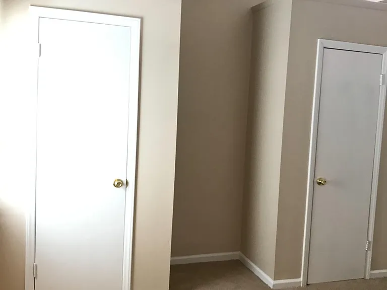445 City View St — Photo 6