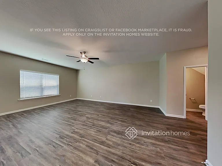 407 Vermeer Ct — Photo 4