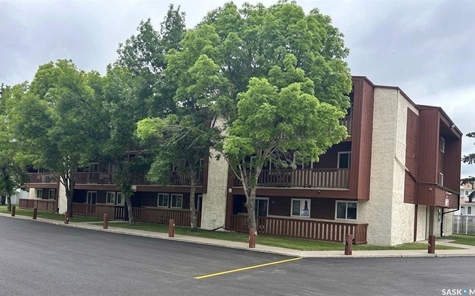 1st image of UNIT 417-1580 Olive Diefenbaker DRIVE