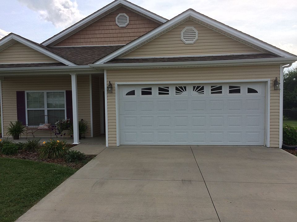1st image of 192 Loren Dr