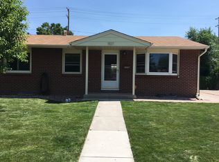 907 Hillcrest Rd, Cheyenne, WY 82001