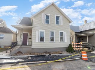 608 W 11th St, Michigan City, IN
