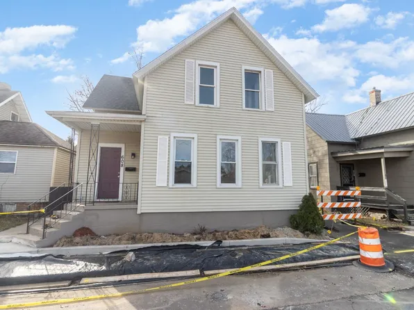 608 W 11th St, Michigan City, IN 46360