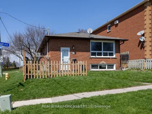 324 College Ave, Oshawa, ON L1J 1S1