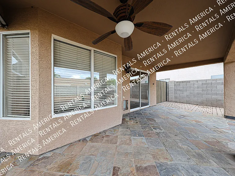 2292 E Remington Pl — Photo 29