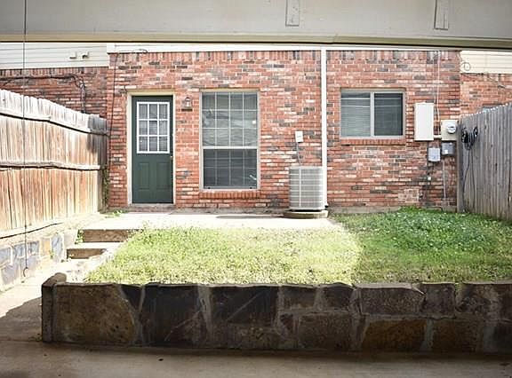 2nd image of 2809 Shady Grove Dr