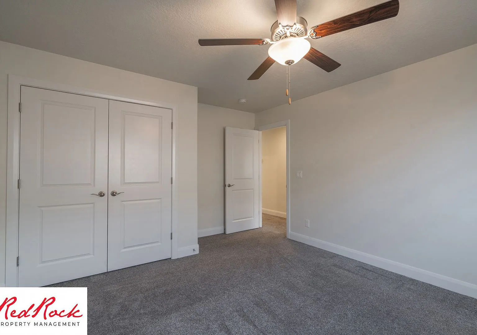 4 Bedroom Home in Hurricane! — Photo 4