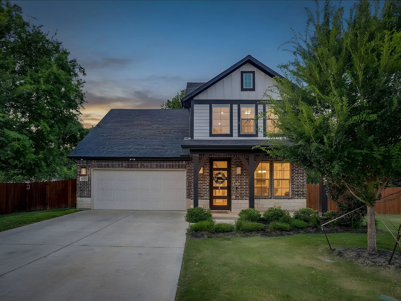 4 bed, 2.5 bath, 1838 sqft, $2,800 — Photo 1