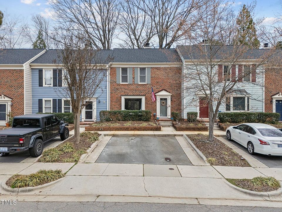1st image of 1334 Baez St