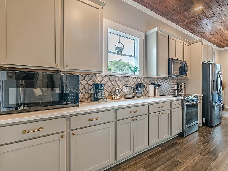 1022 Nolan St — Photo 5