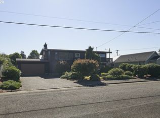 511 Elm Ave, Tillamook, OR 97141