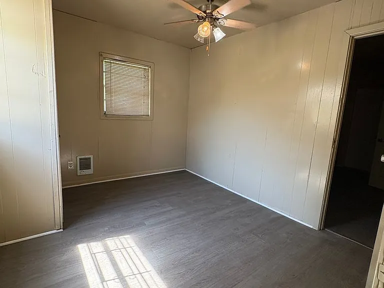 1749 Caroline St — Photo 14